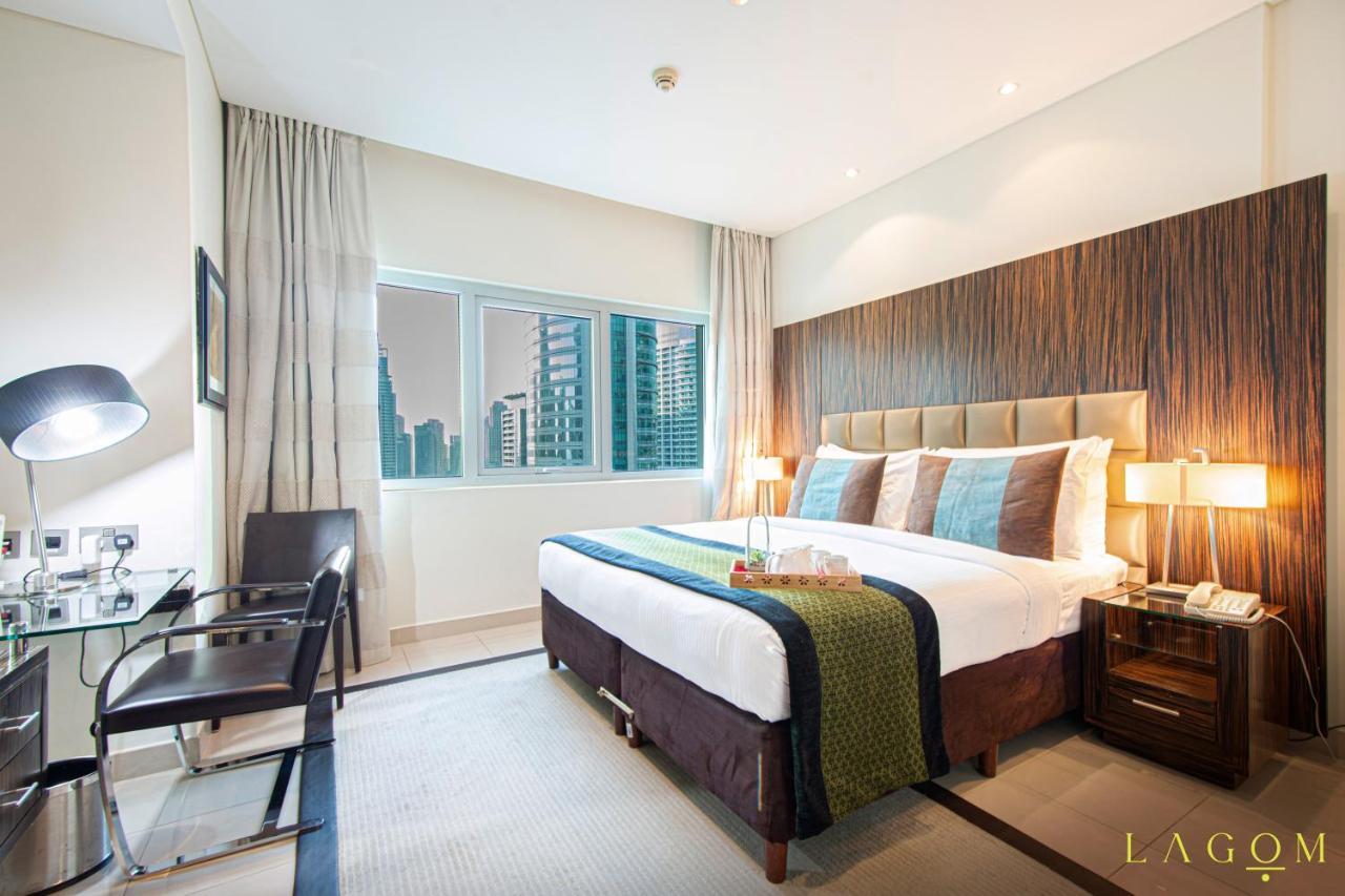 Songs Of The Lake By Lagom - Bonnington Apartment Jumeirah Lake Towers, ドバイ エクステリア 写真