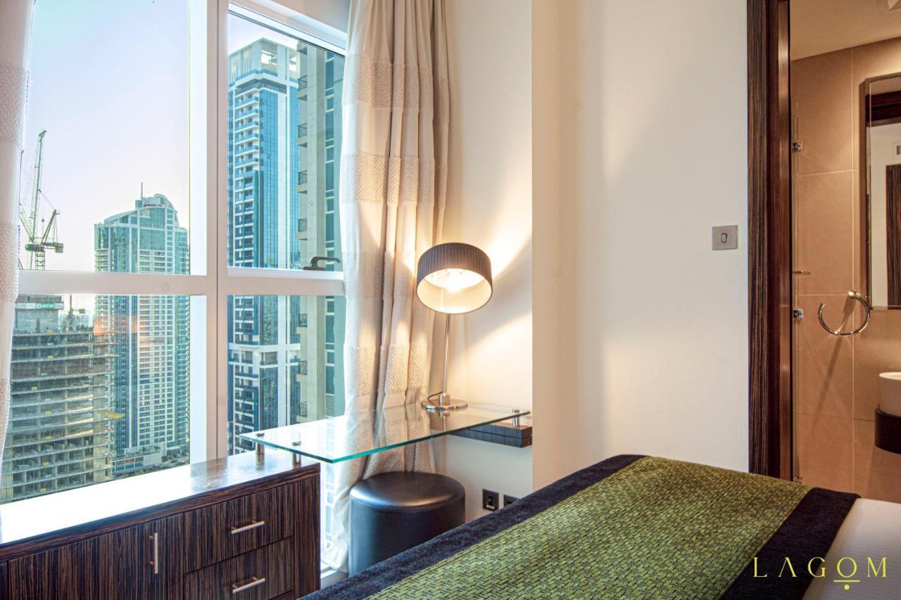 Songs Of The Lake By Lagom - Bonnington Apartment Jumeirah Lake Towers, ドバイ エクステリア 写真