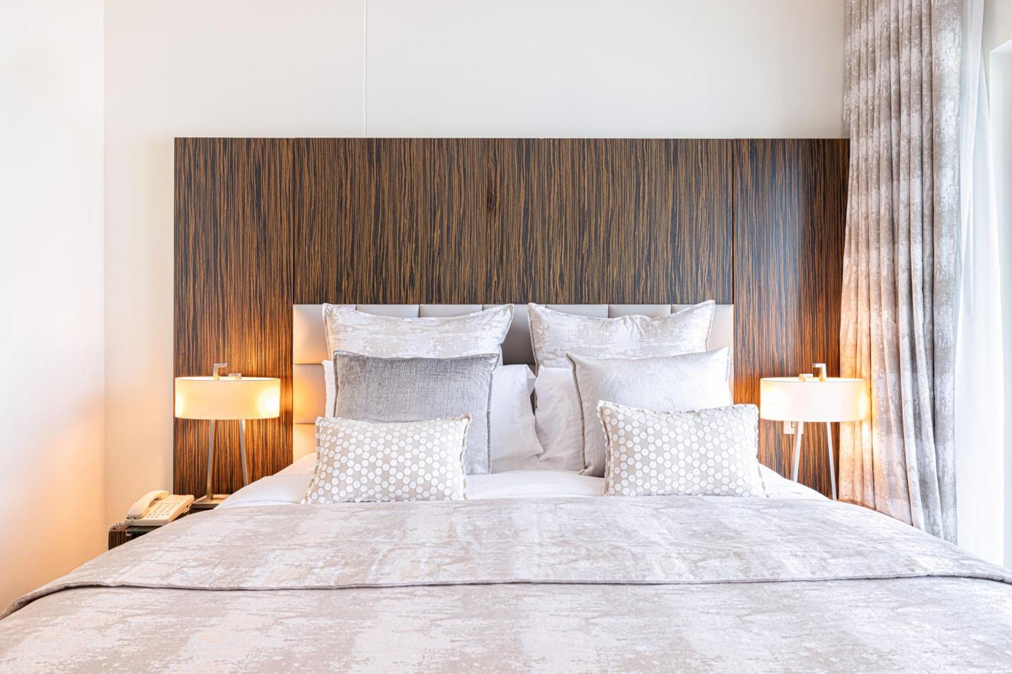 Songs Of The Lake By Lagom - Bonnington Apartment Jumeirah Lake Towers, ドバイ エクステリア 写真